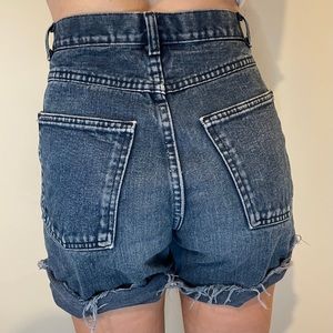 GAP 90’s Cut-off Mom Shorts, sz. 27/28
